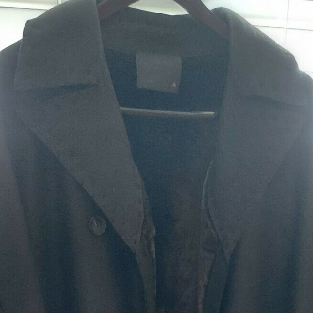 Fendi Vintage Woman's Brown Leather Fur Lined Coat, 100% Authentic